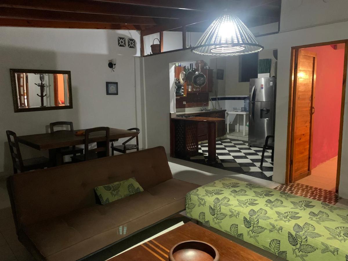 Hostal Casaluna San Andres Экстерьер фото